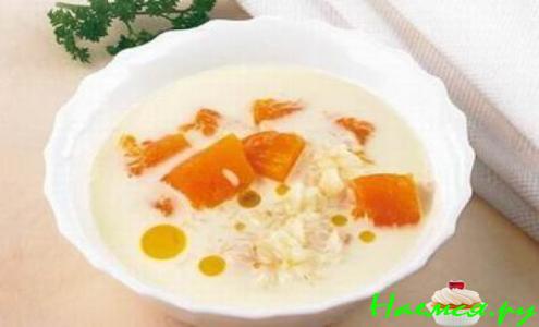Молочный рисовый суп с тыквой
