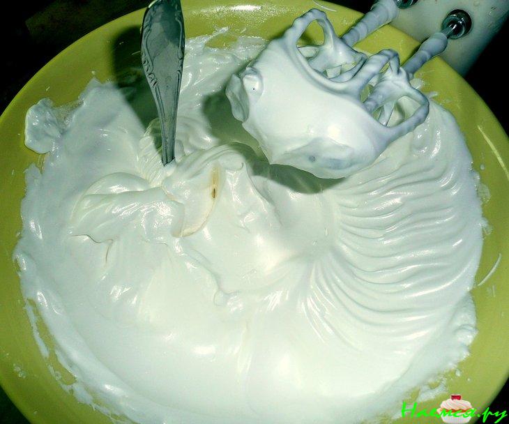 Торт "Киевский" с кремом на сгущенке, какао и коньяке Торт "Киевский" с кремом на сгущенке, какао и коньяке