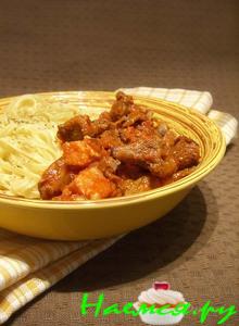 Жаркое по мотивам корсиканского стуфату с телятиной и грибами