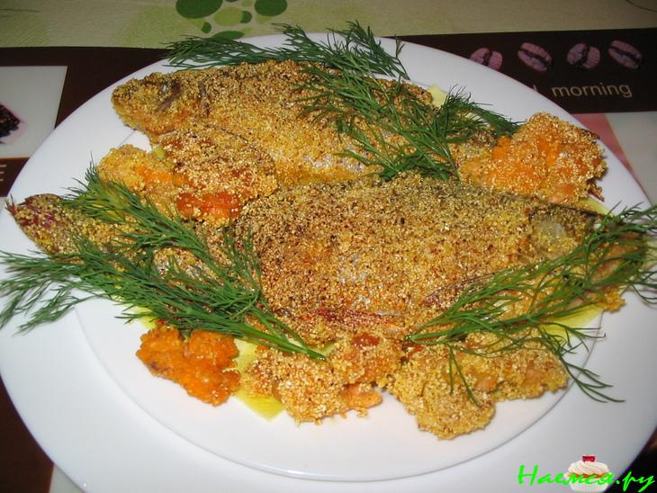 Речная жареная рыбка