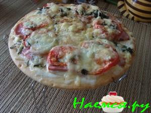 Пицца домашняя с докторской колбасой