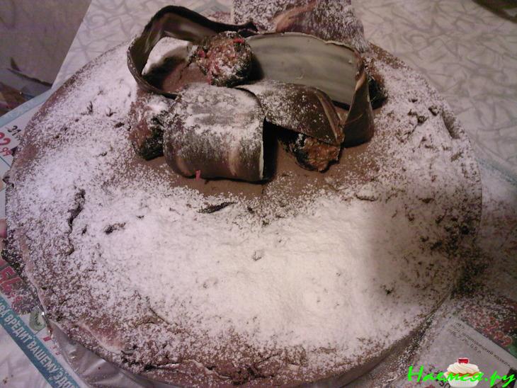 Торт 'Чернослив в шоколаде' (вариант оформления)
