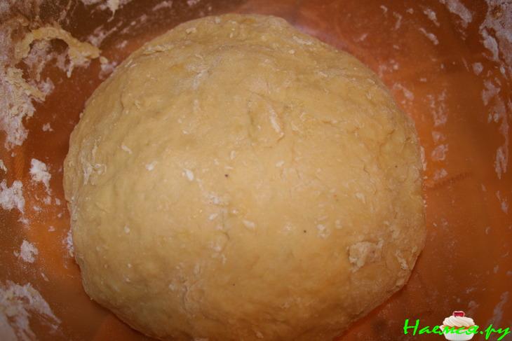 Медальоны с лисичками и домашней лапшой