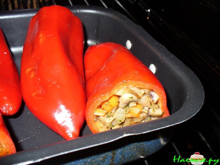 Болгарский перец фаршированный, запеченный (постный рецепт)