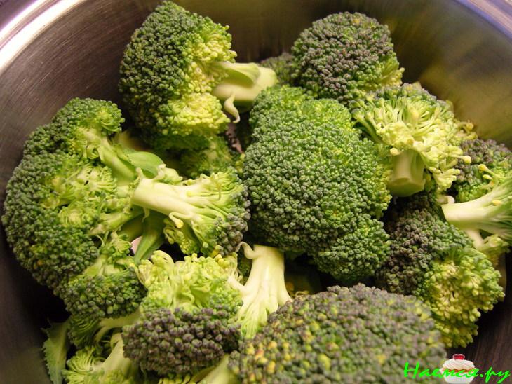 Лазанья из макарон с брокколи и мясом