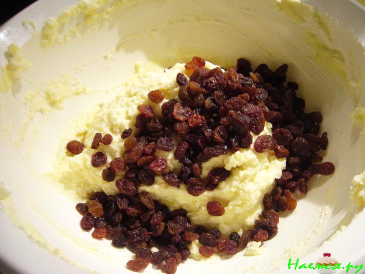 Не совсем обычные сырники с орехами и изюмом