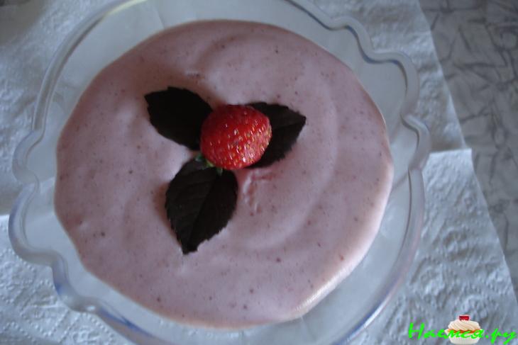 Клубничное мороженое-суфле Клубничное мороженое-суфле