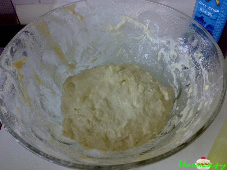 Пицца с сырокопченой колбасой Пицца с сырокопченой колбасой