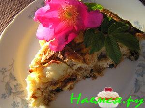 Яблочный пирог с кедровыми орешками