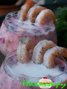 Холодный суп Свекольник с креветками