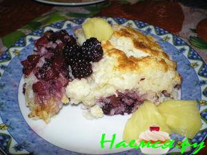 Ананасово–ежевичная запеканка с рисом