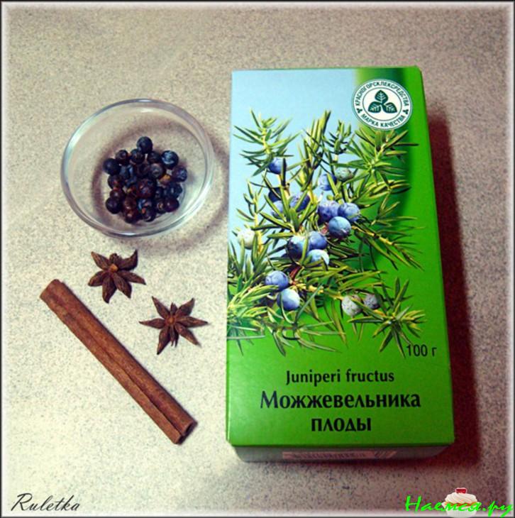 Краснокочанная капуста с можжевельником, вишней и яблоками