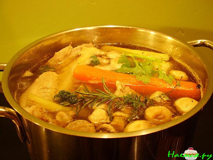 Знаменитый венгерский куриный суп