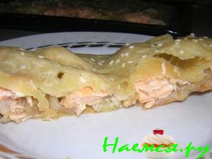 Пирог с семгой (тесто на пиве)