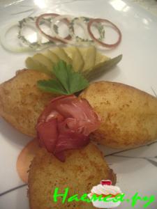 Молодой картофель в лёгкой панировке