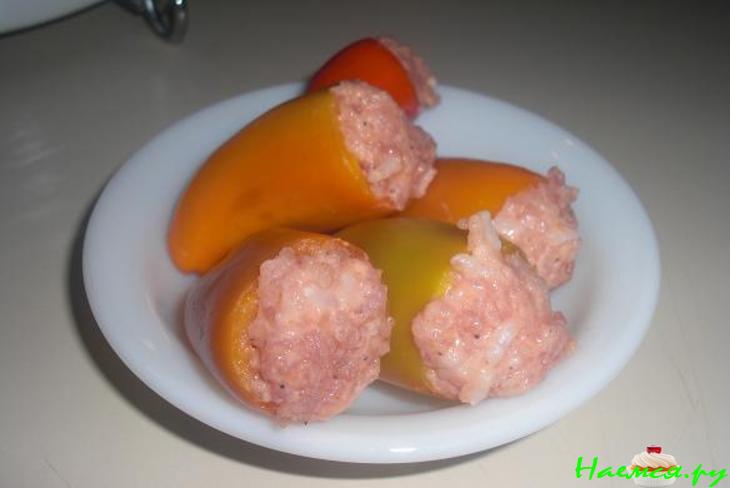 Мини-перчики в сметанном соусе