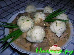 Венгерская токань с творожно-укропными клецками