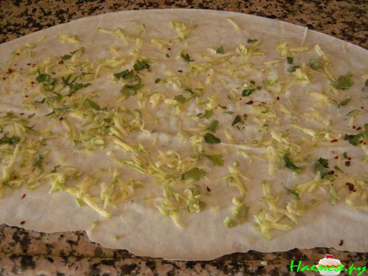 Пирог (мини) с баклажанами