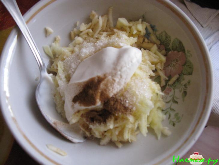 Нежные булочки-пирожки с начинкой (на яблочном соке) Нежные булочки-пирожки с начинкой (на яблочном соке)