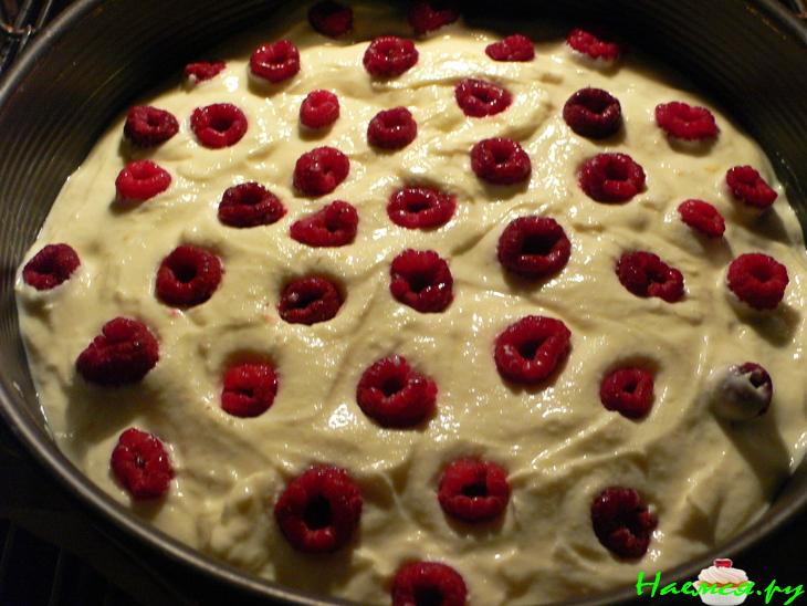 Торт творожный с малиной Торт творожный с малиной