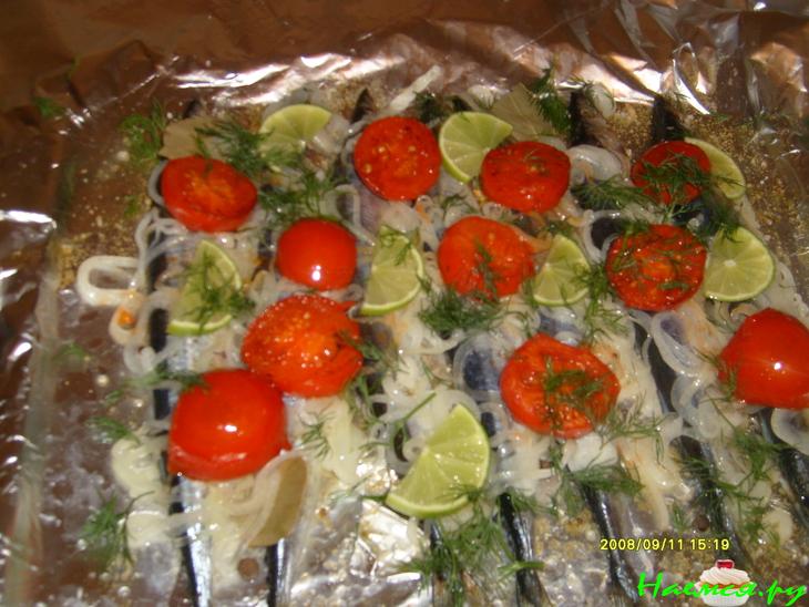 Сайра запеченная в фольге