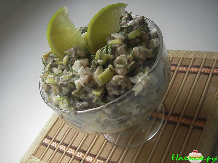 Салат с подосиновиками и креветками