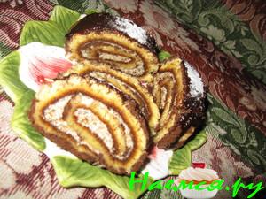 Нежный рулет с банановым кремом