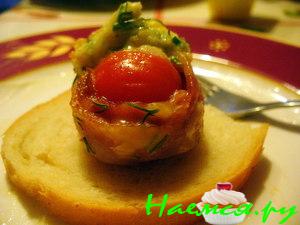 Омлетик с беконом и черри