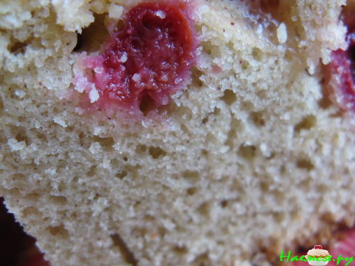 Пирог на газировке с вишней и посыпкой 'Штрейзель' Пирог на газировке с вишней и посыпкой 'Штрейзель'