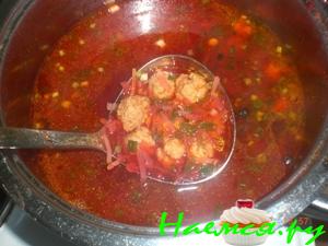 Борщ с нежными фрикадельками 