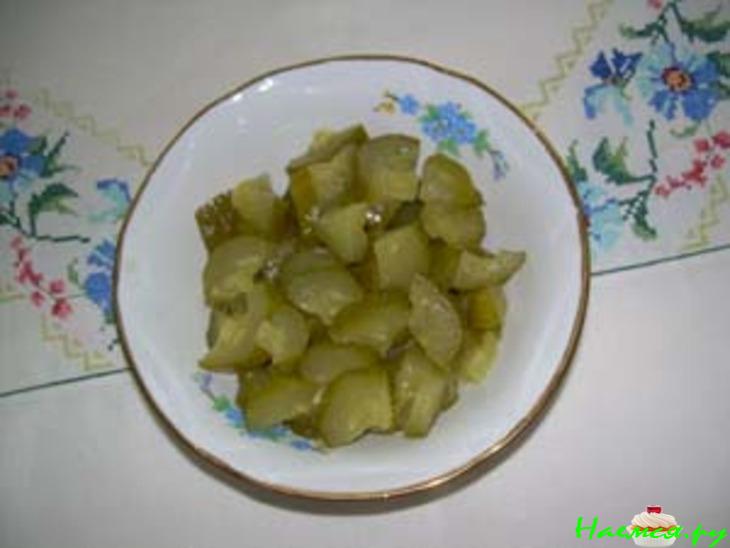 Рыба в соусе с корнишонами