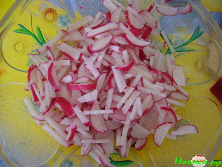 Салат с редиской и перцем "Душевный"