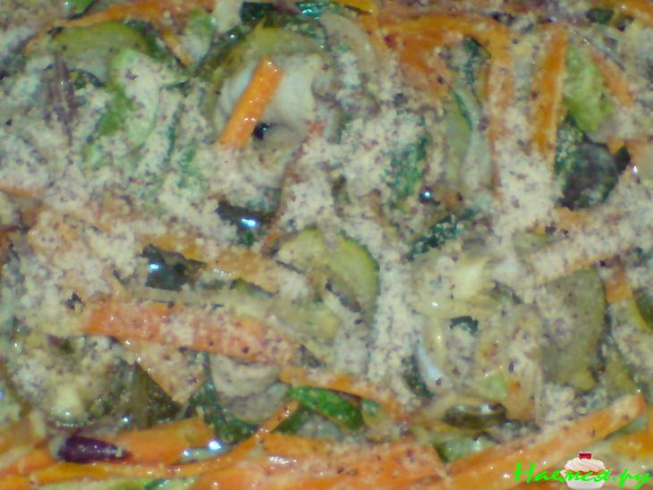 Рулеты из рыбы и цуккини с овощами