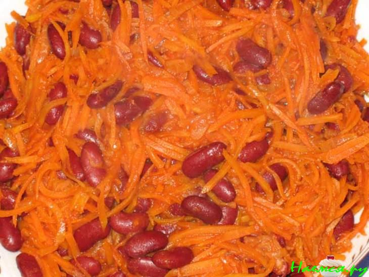 Салат из морковки с красной фасолью Салат из морковки с красной фасолью