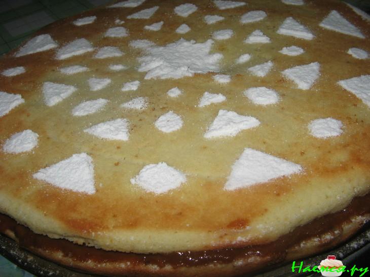 Пирог со сгущенкой