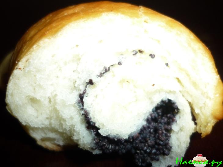 Воздушные рогалики с маком