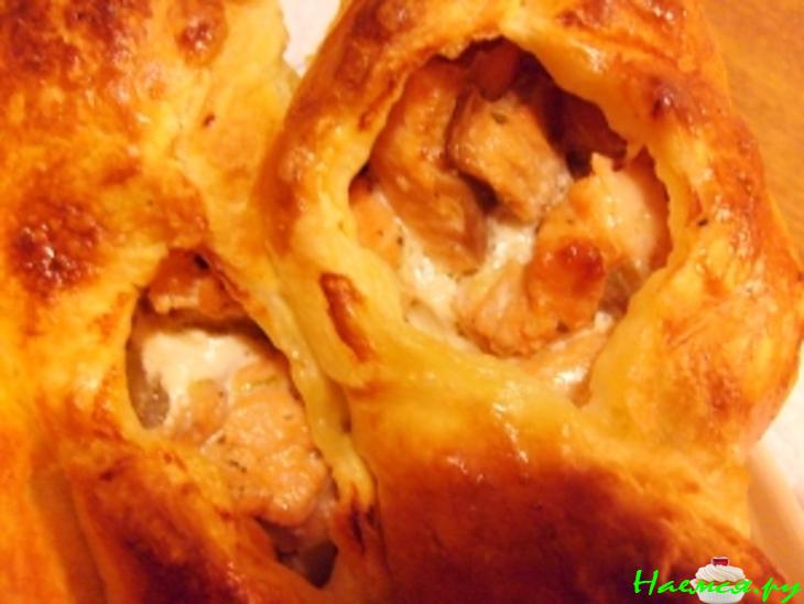 Расстегаи с горбушей и пангасиусом Расстегаи с горбушей и пангасиусом