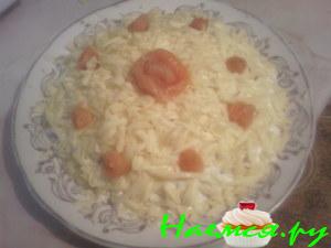 Слоёный салат из форели и овощей Слоёный салат из форели и овощей