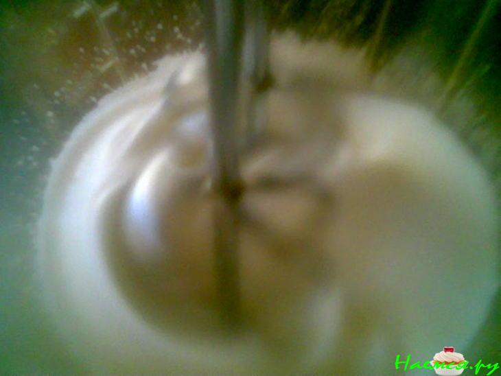 Пирог яблочный с брусникой