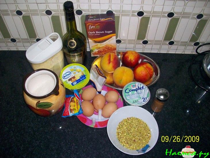 Персиковый пирог с манкой