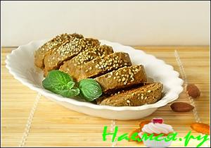 Паштет из куриной печени с миндалем