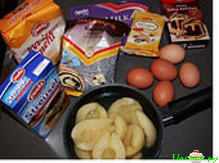 Торт с грушами, маком и марципаном 