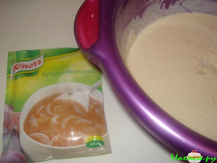 Луковые лепёшки из теста на кефире (без яиц)