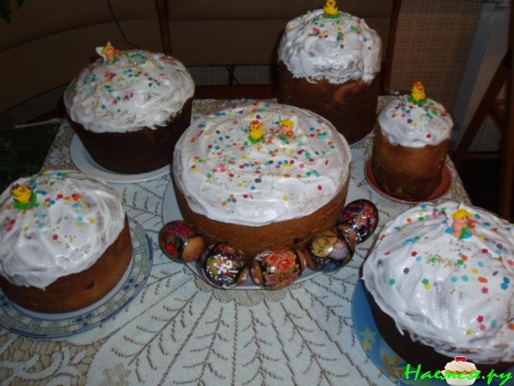 Кулич пасхальный с изюмом