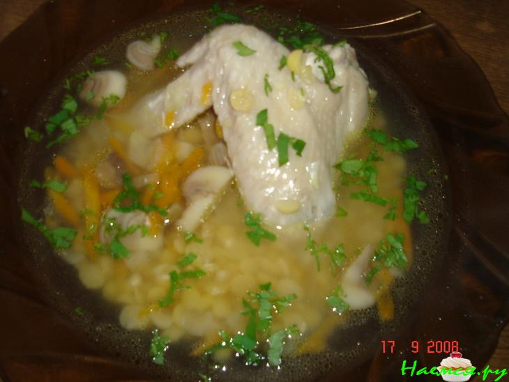 Гороховый суп с куриными крылышками