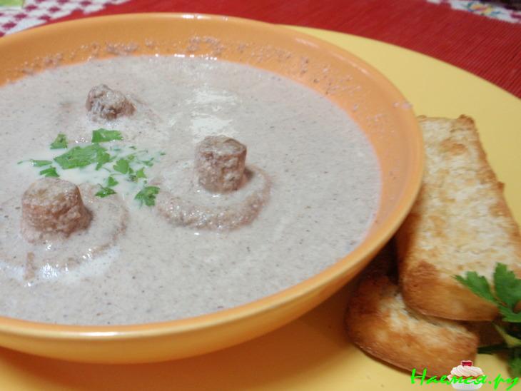 Грибной крем-суп с сухариками