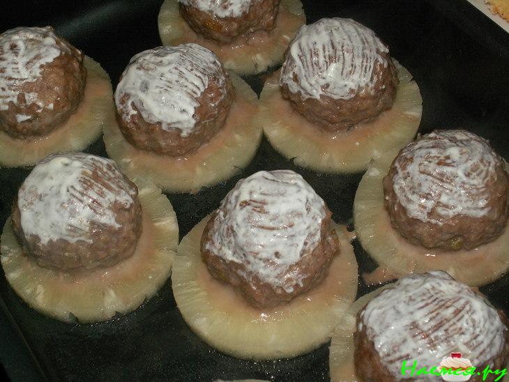 "Тефтельки в ананасовых юбочках"