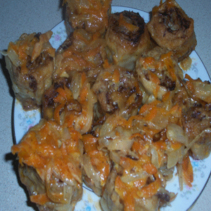 Ленивые пельмени с томатным соусом