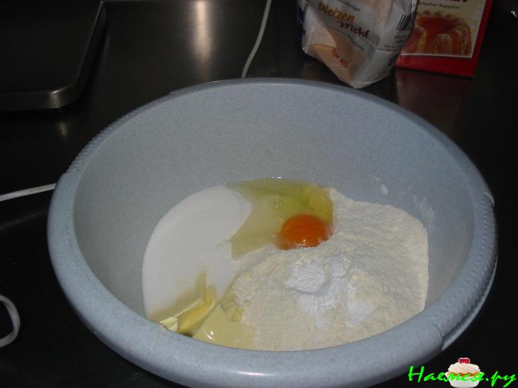 Персиковый торт со сливочным кремом