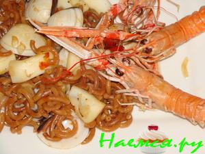 "Фидеуа"-паста с морепродуктами